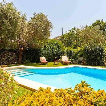 Vadell Будинок відпочинку *